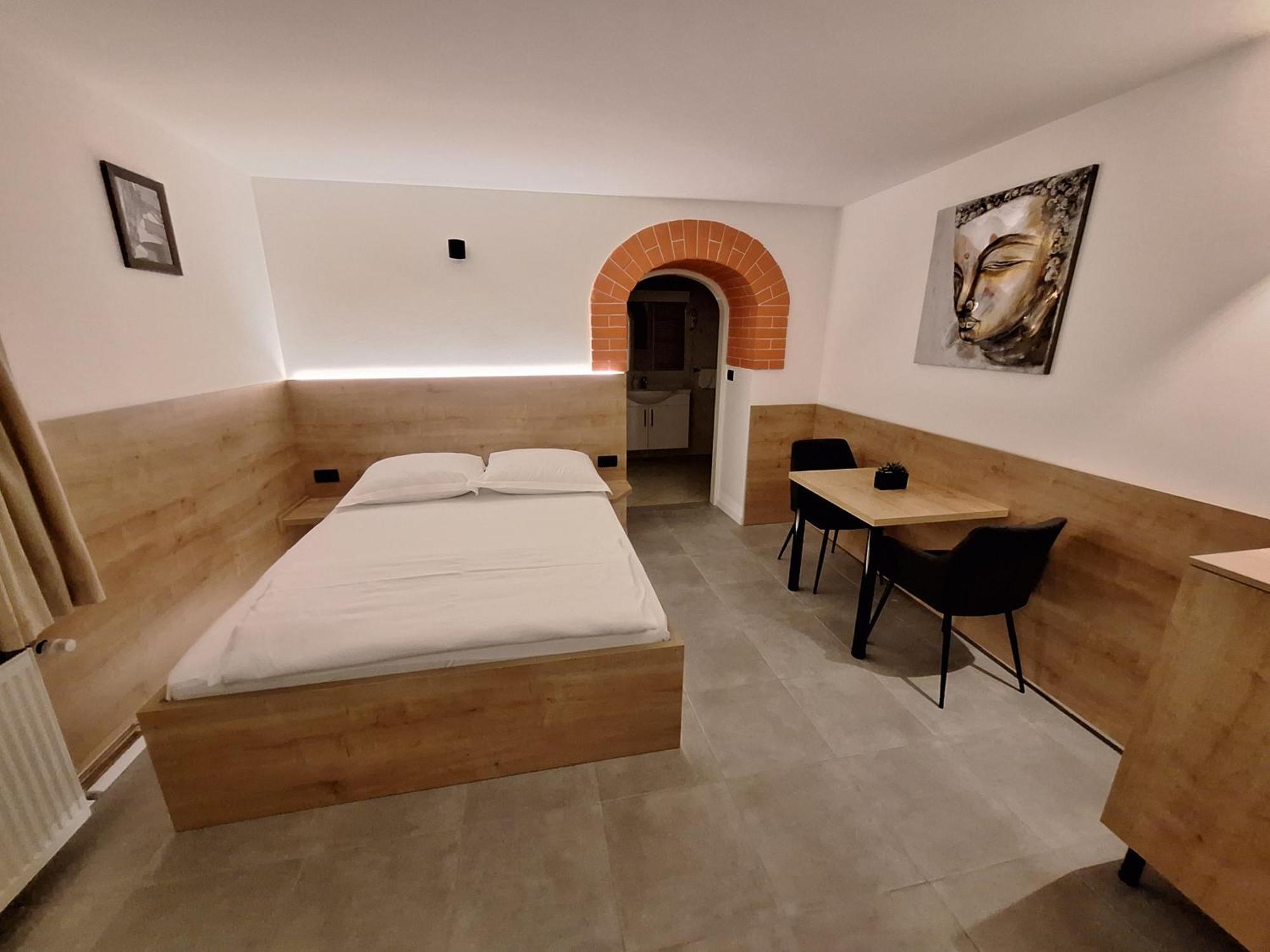Apartmán Prenocisca Kralj Komenda Exteriér fotografie