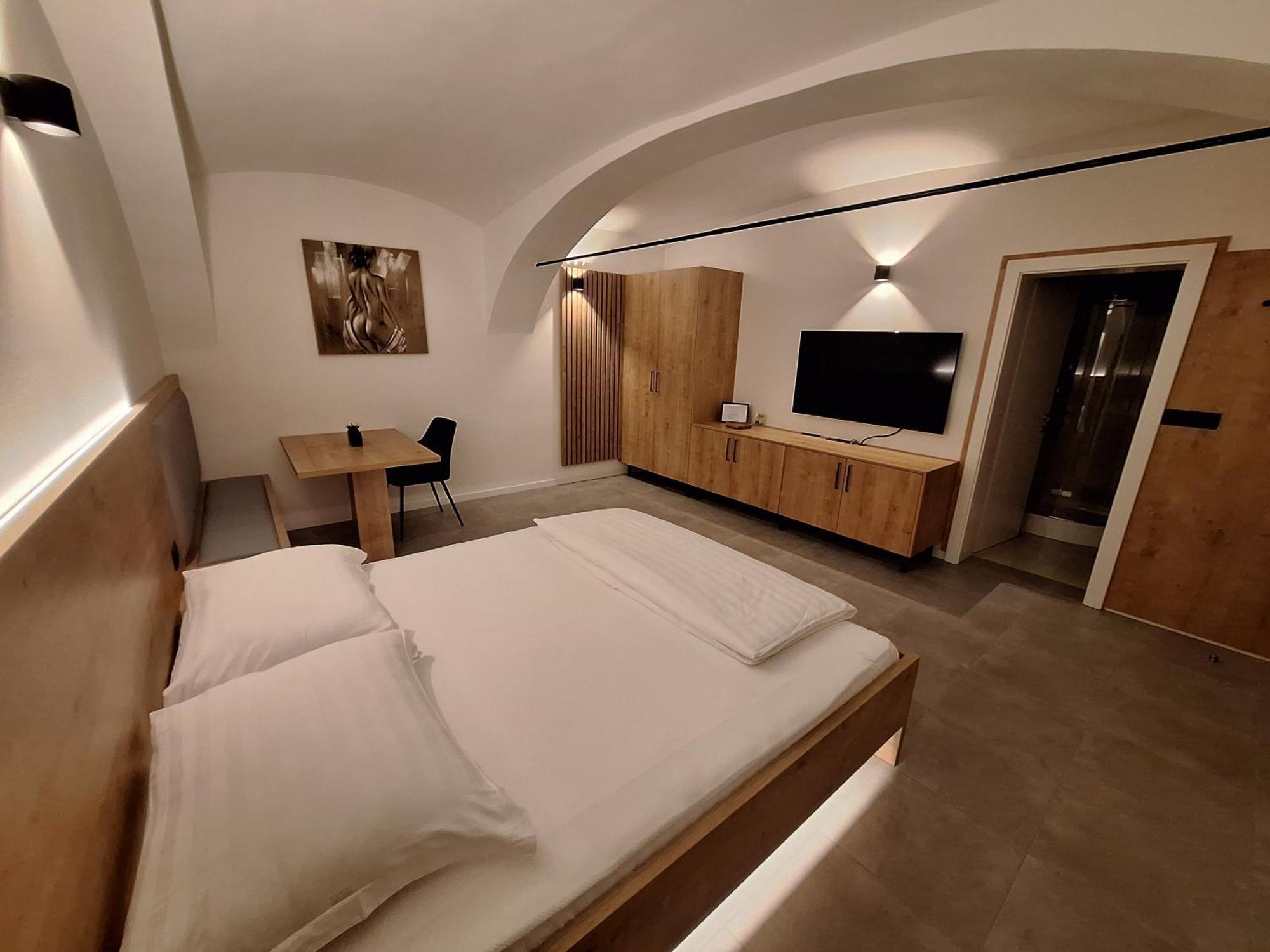 Apartmán Prenocisca Kralj Komenda Exteriér fotografie